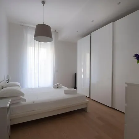 罗马门霍尔迪斯公寓 米兰
